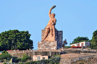 Monumento al Pipila héroe de la independencia
