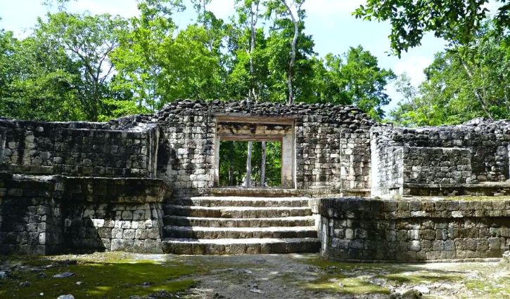 Zona arqueológica de Balamkú, Campeche