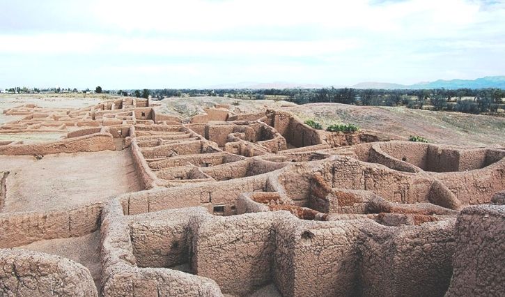 Muros arquitectonicos hechos de barro