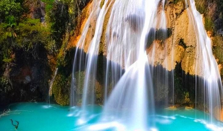 Cascada quinceañera en el Chiflón